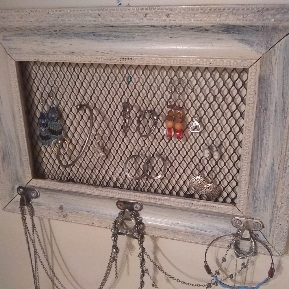 Hanging Jewelry Organizer